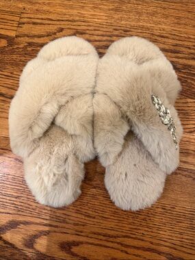 Express Beige Faux Fur Crystal-Embellished Slide Slippers